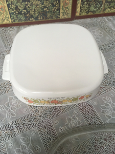 Corning Ware casserole set. Stamped Corning Ware.  Highly Collectable Corningware dishes