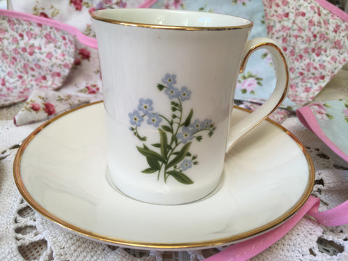 Elizabethan, fine bone china, vintage coffee cup and saucer, spring flowers, c.1980s