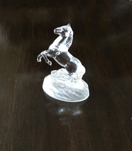 Load image into Gallery viewer, Cristal D&#39;Arques Horse, Chic Antiques U.K.