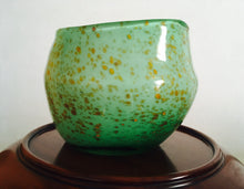 Load image into Gallery viewer, Murano, art glass, hand blown, Murano Vase, sculptured vase.