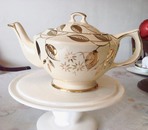 Price Brothers 22kt Gold Teapot. Gold & Cream Teapot, Price Bros. c.1934