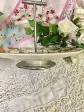 Load image into Gallery viewer, Cake Stand, Tazza, Antique, Victorian.