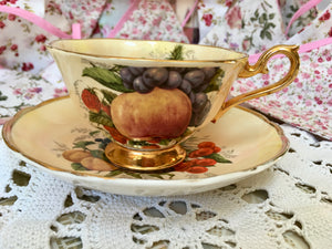 Spode, Royal Worcester, Tea Cup and Saucer. Marquis fine china, .22 carat gold