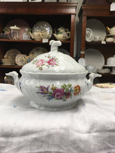 Load image into Gallery viewer, Hutschenreuther Germany Dresden Tureen with lid Floral tureen antique